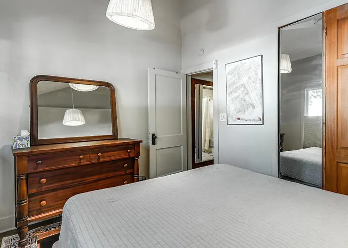 2 Mi To Downtown: Pet-friendly In Phoenix! Holiday home
