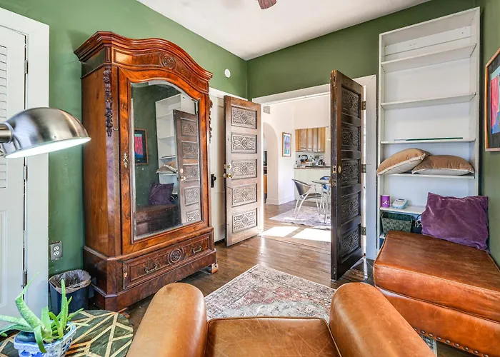 Holiday home 2 Mi To Downtown: Pet-friendly In Phoenix!